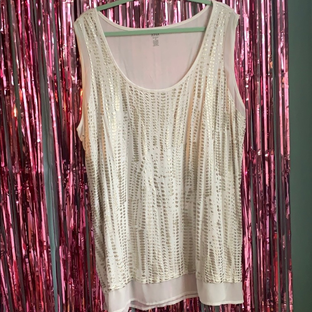 White and gold tank